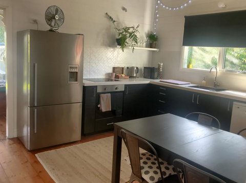 Cinta Cottage - Hervey Bay Accommodation 5