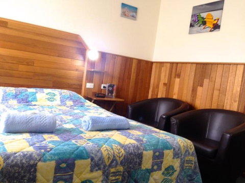 Pelicans Motel San Remo - Hervey Bay Accommodation 7