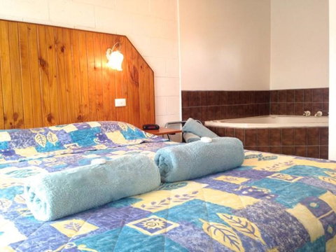 Pelicans Motel San Remo - Hervey Bay Accommodation 14