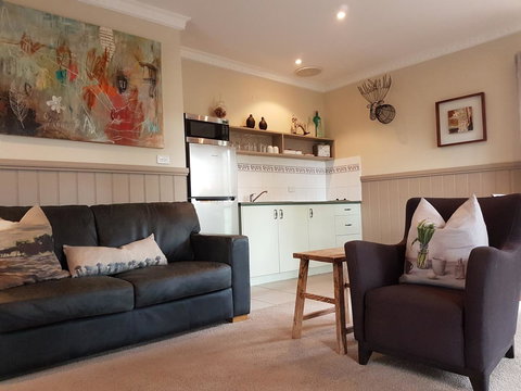 Tangenong Cottages - Hervey Bay Accommodation 13