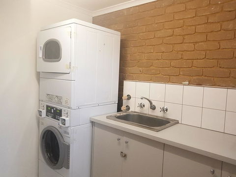 Tropicana Motor Inn - Tourism Hervey Bay 28