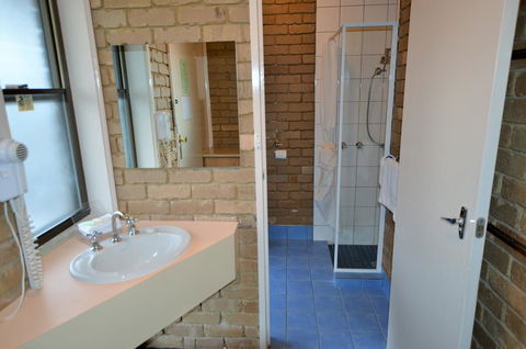 Tropicana Motor Inn - Tourism Hervey Bay 11