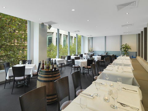 Oaks Melbourne On Collins Suites - Tourism Hervey Bay 11