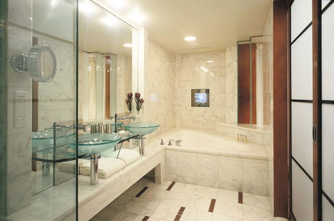Park Hyatt Melbourne - Hervey Bay Accommodation 16