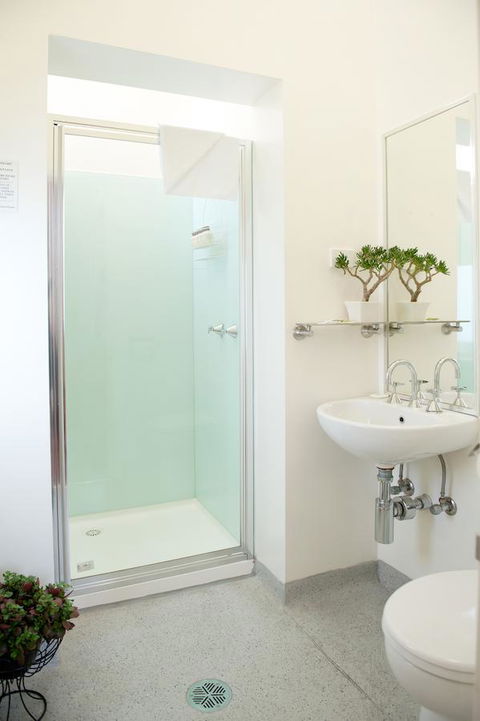 Hotel Claremont Guest House - Tourism Hervey Bay 36