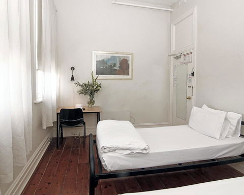 Hotel Claremont Guest House - Tourism Hervey Bay 11