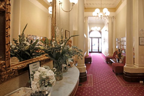 Hotel Claremont Guest House - Tourism Hervey Bay 0