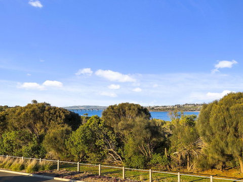 Bunya By The Sea - Hervey Bay Accommodation 24