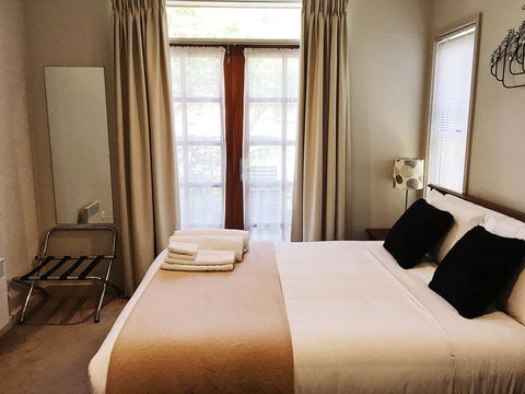 Luxury Abalina Cottages - Tourism Hervey Bay 4