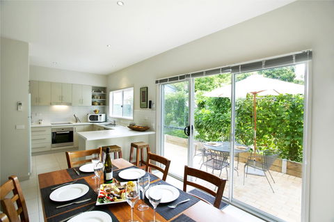 Luxury Abalina Cottages - Tourism Hervey Bay 28