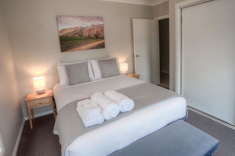 Luxury Abalina Cottages - Tourism Hervey Bay 11