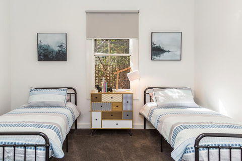 Central Bendigo Cottage, Walk To Everywhere!! - Hervey Bay Accommodation 6