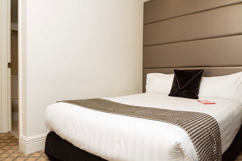 Stamford Plaza Melbourne - Hervey Bay Accommodation 12