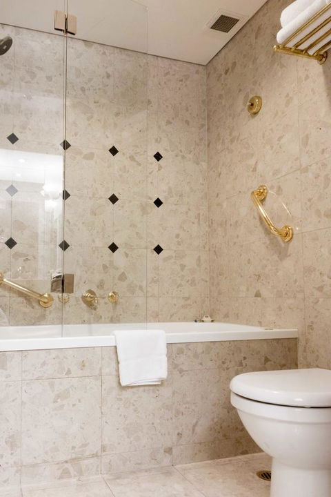 Stamford Plaza Melbourne - Hervey Bay Accommodation 10