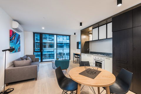 Playhouse Apartments - Hervey Bay Accommodation 12