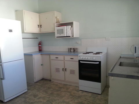 Beachcomber Holiday Units - Tourism Hervey Bay 38