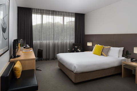 Atura Dandenong - Hervey Bay Accommodation 1
