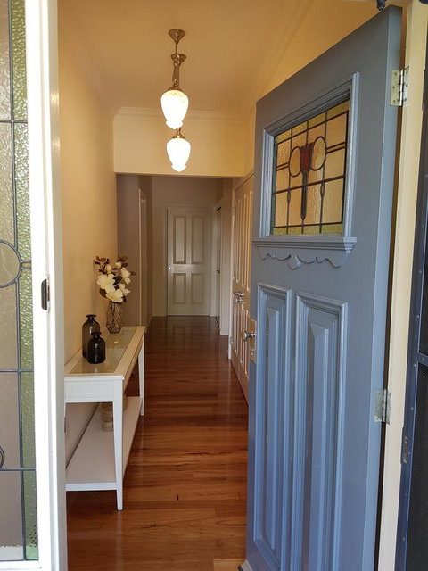 Healesville House - Fig Tree House - Hervey Bay Accommodation 3