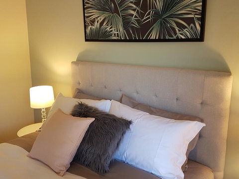 Healesville House - Fig Tree House - Hervey Bay Accommodation 11