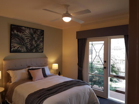 Healesville House - Fig Tree House - Hervey Bay Accommodation 10