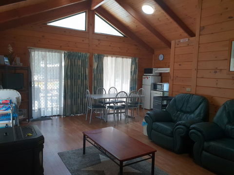 Kiramli Villas - Tourism Hervey Bay 5
