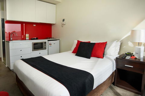 City Edge On Elizabeth Apartment Hotel - Tourism Hervey Bay 5