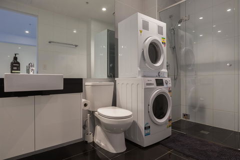 Southbank Biz-Biz Hotel Apartment - Tourism Hervey Bay 9