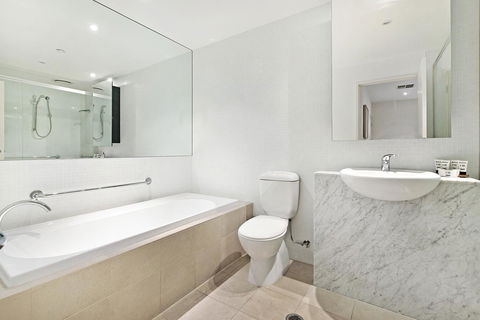 ULTIQA Little Collins (located At The Hero Apartment Building) - Tourism Hervey Bay 27