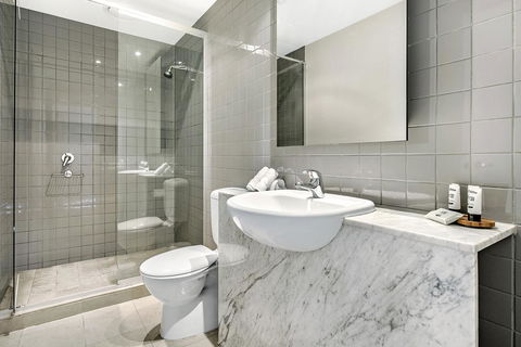 ULTIQA Little Collins (located At The Hero Apartment Building) - Tourism Hervey Bay 13