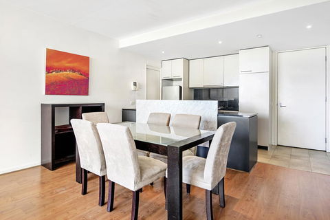 ULTIQA Little Collins (located At The Hero Apartment Building) - Tourism Hervey Bay 17