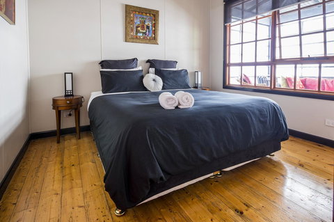 Azen Haven - Hervey Bay Accommodation 2