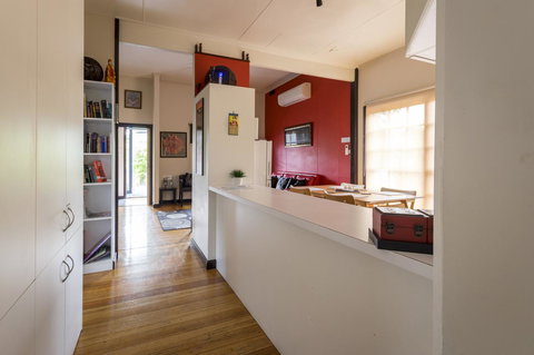 Azen Haven - Hervey Bay Accommodation 9