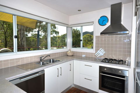 Blue Ridge Retreat - Tourism Hervey Bay 8