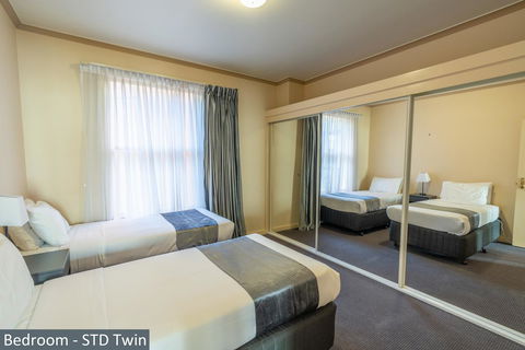 Clocktower Apartment Hotel - Tourism Hervey Bay 6