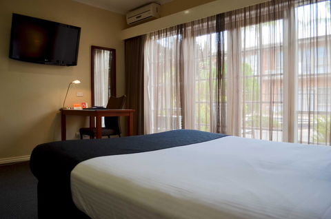 Quality Hotel Melbourne Airport - Tourism Hervey Bay 7