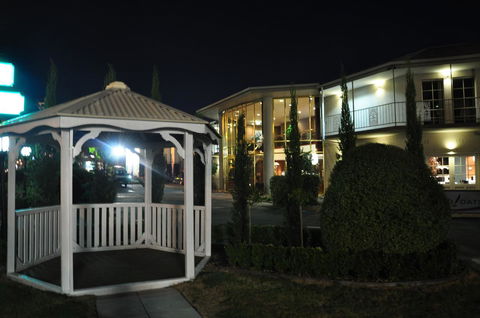 Quality Hotel Melbourne Airport - Tourism Hervey Bay 12