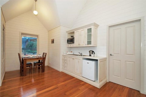 Two Truffles Cottages - Hervey Bay Accommodation 14