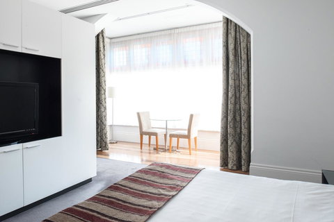 Seasons Heritage Melbourne - Hervey Bay Accommodation 24