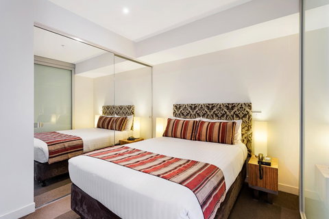 Seasons Heritage Melbourne - Hervey Bay Accommodation 0