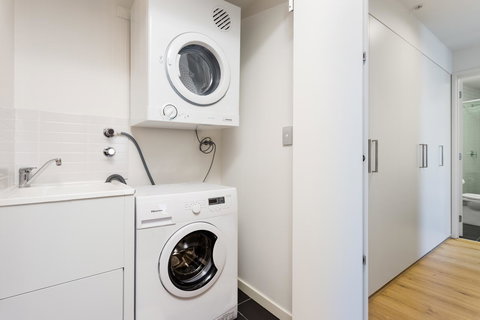 Accent Accommodation@Docklands - Tourism Hervey Bay 8