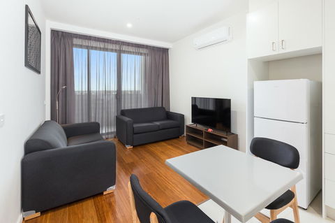 City Edge Dandenong Apartment Hotel - Tourism Hervey Bay 3