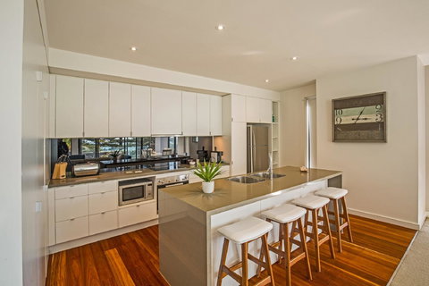 C-Scape Esplanade Cowes - Tourism Hervey Bay 2