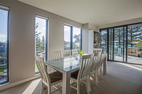 C-Scape Esplanade Cowes - Tourism Hervey Bay 12