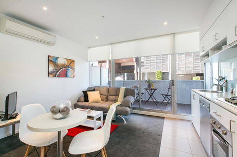 Complete Host The River Apartments - Hervey Bay Accommodation 5