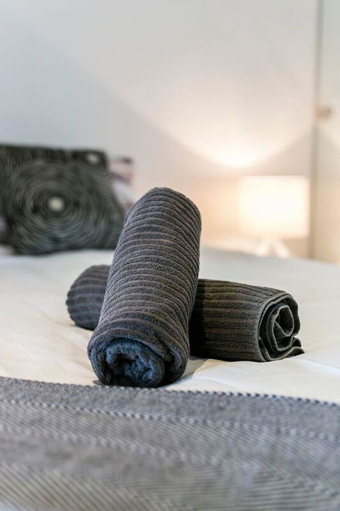 Complete Host The River Apartments - Hervey Bay Accommodation 9