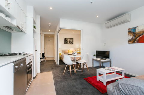Complete Host The River Apartments - Hervey Bay Accommodation 1