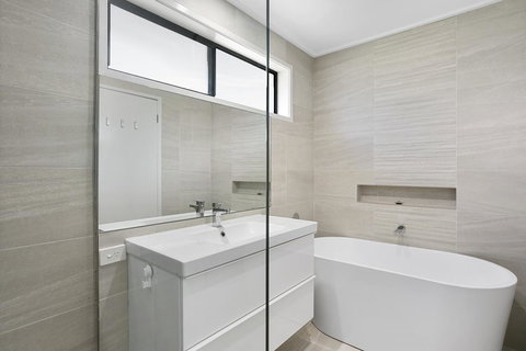 Fairhills - NEW LISTING, Beautifully Styled - Hervey Bay Accommodation 7