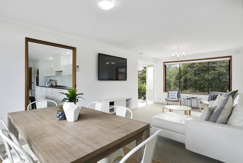 Fairhills - NEW LISTING, Beautifully Styled - Hervey Bay Accommodation 1