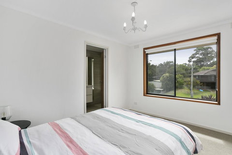 Fairhills - NEW LISTING, Beautifully Styled - Hervey Bay Accommodation 5