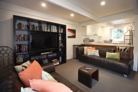 Maisonettes Falls Creek - Tourism Hervey Bay 0